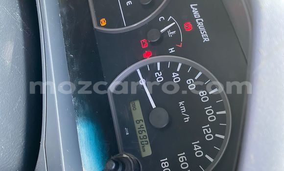 Nunua Ilio tumika Toyota Land Cruiser Brown Gari ndani ya Maputo nchini Maputo Nunua Ilio tumika Toyota Land Cruiser Brown Gari ndani ya Maputo nchini Maputo