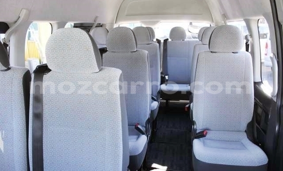 Tenga Imported Toyota Hiace Zvimwe Mota in Import - Dubai in Cabo Delgado Tenga Imported Toyota Hiace Zvimwe Mota in Import - Dubai in Cabo Delgado