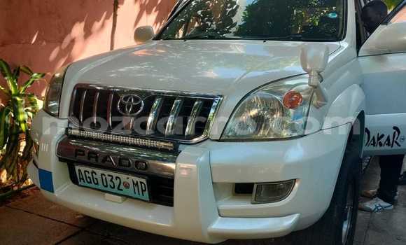 Nunua Ilio tumika Toyota Land Cruiser Prado Nyeupe Gari ndani ya Maputo nchini Maputo Nunua Ilio tumika Toyota Land Cruiser Prado Nyeupe Gari ndani ya Maputo nchini Maputo