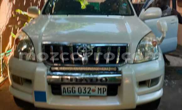 Tenga Tsaru Toyota Land Cruiser Prado Chena Mota in Maputo in Maputo Tenga Tsaru Toyota Land Cruiser Prado Chena Mota in Maputo in Maputo