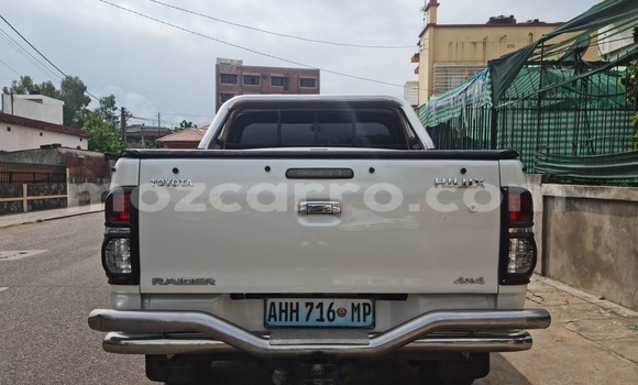 Buy Used Toyota Hilux White Car in Maputo in Maputo Buy Used Toyota Hilux White Car in Maputo in Maputo