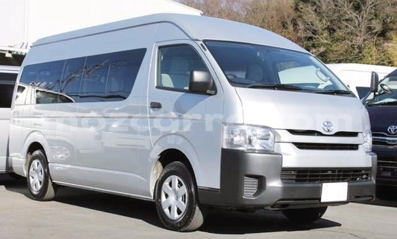 Tenga Imported Toyota Hiace Zvimwe Mota in Import - Dubai in Cabo Delgado Tenga Imported Toyota Hiace Zvimwe Mota in Import - Dubai in Cabo Delgado