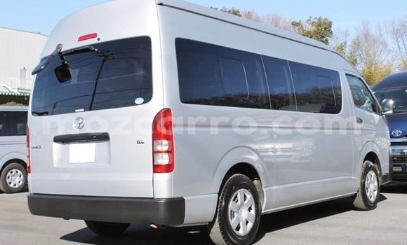 Tenga Imported Toyota Hiace Zvimwe Mota in Import - Dubai in Cabo Delgado Tenga Imported Toyota Hiace Zvimwe Mota in Import - Dubai in Cabo Delgado