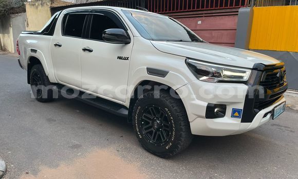 Buy New Toyota Hiluxe Revo White Car in Maputo in Maputo Buy New Toyota Hiluxe Revo White Car in Maputo in Maputo