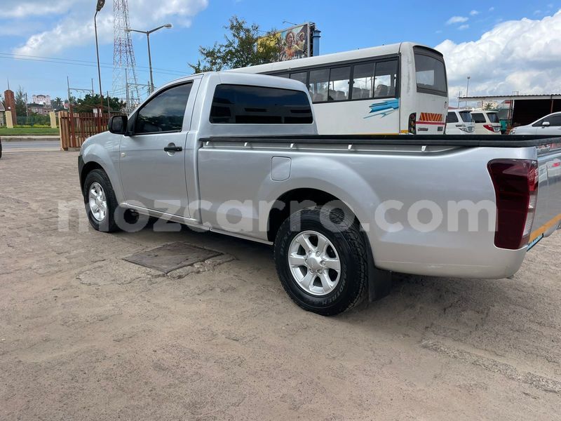 Big with watermark isuzu kb maputo maputo 22705