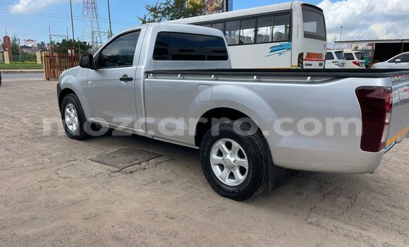 Tenga Tsaru Isuzu KB Sirivha Mota in Maputo in Maputo Tenga Tsaru Isuzu KB Sirivha Mota in Maputo in Maputo