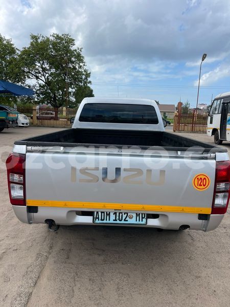 Big with watermark isuzu kb maputo maputo 22705