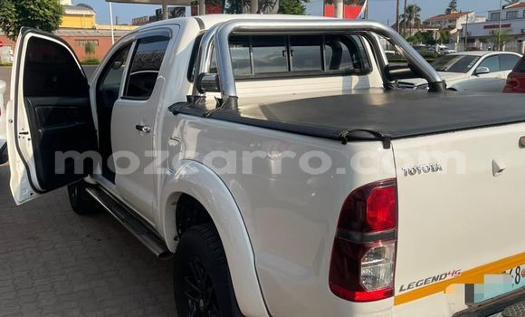 Comprar Usado Toyota Hilux Branco Carro em Maputo em Maputo Comprar Usado Toyota Hilux Branco Carro em Maputo em Maputo