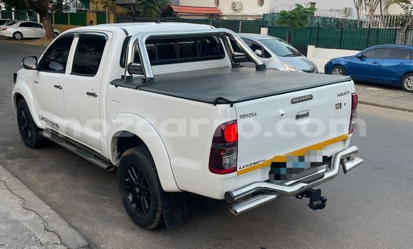 Comprar Usado Toyota Hilux Branco Carro em Maputo em Maputo Comprar Usado Toyota Hilux Branco Carro em Maputo em Maputo