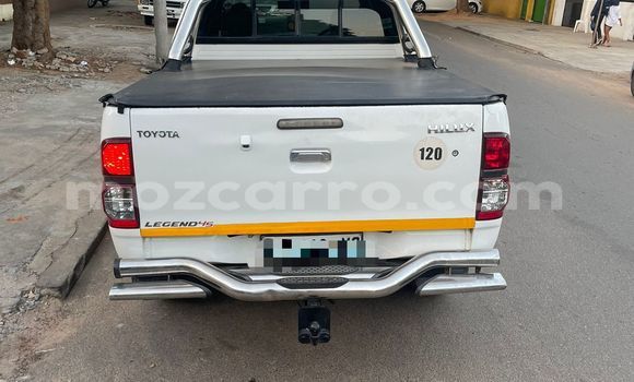 Comprar Usado Toyota Hilux Branco Carro em Maputo em Maputo Comprar Usado Toyota Hilux Branco Carro em Maputo em Maputo