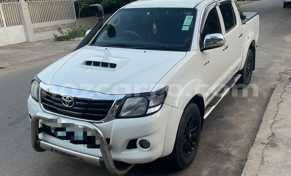 Comprar Usado Toyota Hilux Branco Carro em Maputo em Maputo Comprar Usado Toyota Hilux Branco Carro em Maputo em Maputo