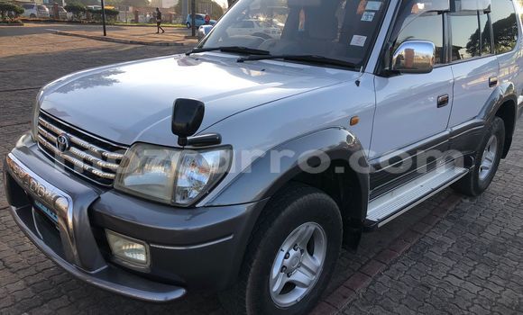 Comprar Usado Toyota Prado Branco Carro em Maputo em Maputo Comprar Usado Toyota Prado Branco Carro em Maputo em Maputo