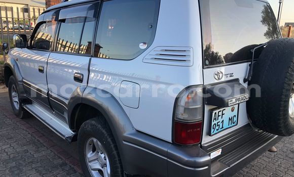 Comprar Usado Toyota Prado Branco Carro em Maputo em Maputo Comprar Usado Toyota Prado Branco Carro em Maputo em Maputo