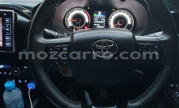 Comprar Novo Toyota Hiluxe Revo Branco Carro em Maputo em Maputo Comprar Novo Toyota Hiluxe Revo Branco Carro em Maputo em Maputo