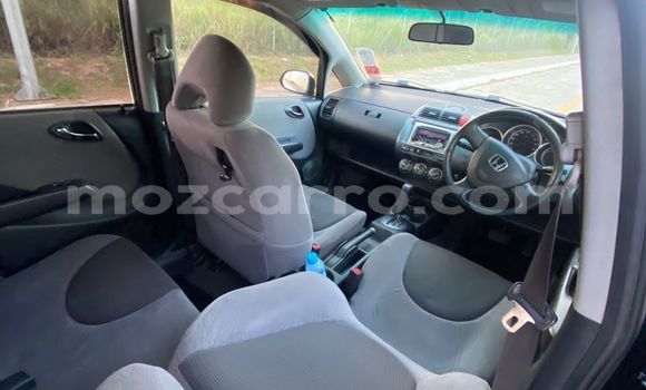 Comprar Usado Honda Fit Preto Carro em Maputo em Maputo Comprar Usado Honda Fit Preto Carro em Maputo em Maputo