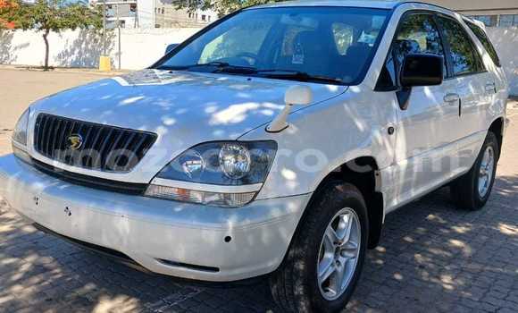 Comprar Usado Toyota Harrier Branco Carro em Maputo em Maputo Comprar Usado Toyota Harrier Branco Carro em Maputo em Maputo
