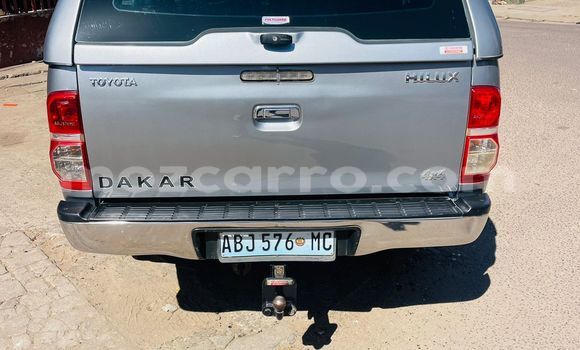 Comprar Novo Toyota Hilux Prata Carro em Maputo em Maputo Comprar Novo Toyota Hilux Prata Carro em Maputo em Maputo