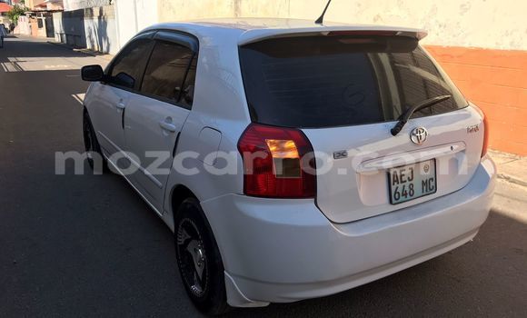 Comprar Usado Toyota Runx Branco Carro em Maputo em Maputo Comprar Usado Toyota Runx Branco Carro em Maputo em Maputo