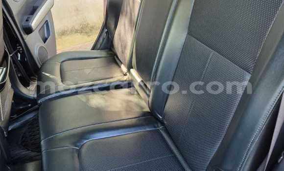 Nunua Ilio tumika Nissan X-Trail Nyeusi Gari ndani ya Maputo nchini Maputo Nunua Ilio tumika Nissan X-Trail Nyeusi Gari ndani ya Maputo nchini Maputo