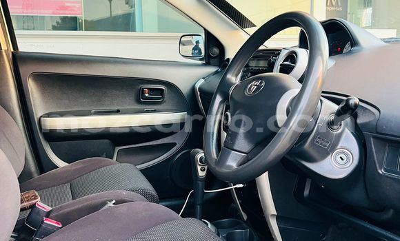 Comprar Usado Toyota IST Castanho Carro em Maputo em Maputo Comprar Usado Toyota IST Castanho Carro em Maputo em Maputo