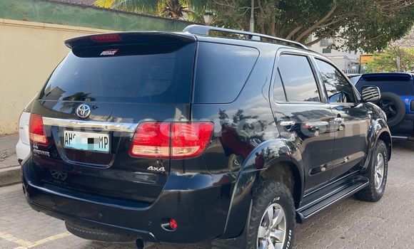 Nunua Ilio tumika Toyota Fortuner Nyeusi Gari ndani ya Maputo nchini Maputo Nunua Ilio tumika Toyota Fortuner Nyeusi Gari ndani ya Maputo nchini Maputo