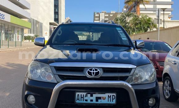 Nunua Ilio tumika Toyota Fortuner Nyeusi Gari ndani ya Maputo nchini Maputo Nunua Ilio tumika Toyota Fortuner Nyeusi Gari ndani ya Maputo nchini Maputo