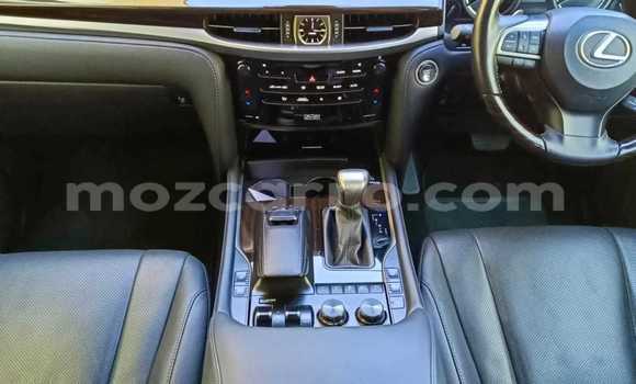 Tenga Tsaru Lexus LX Bhurawuni Mota in Maputo in Maputo Tenga Tsaru Lexus LX Bhurawuni Mota in Maputo in Maputo