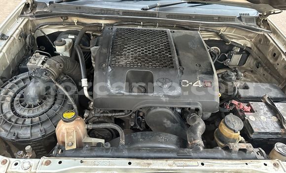 Nunua Ilio tumika Toyota Hilux Brown Gari ndani ya Maputo nchini Maputo Nunua Ilio tumika Toyota Hilux Brown Gari ndani ya Maputo nchini Maputo