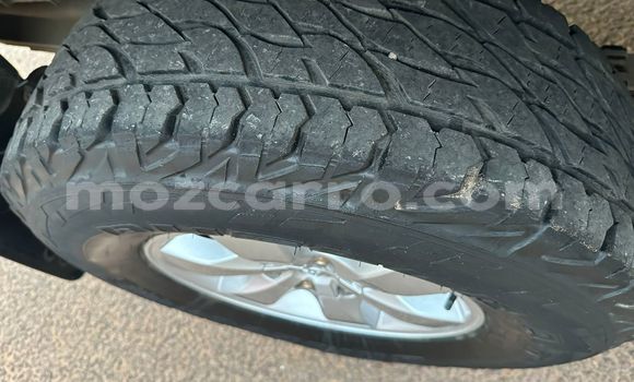 Nunua Ilio tumika Toyota Hilux Brown Gari ndani ya Maputo nchini Maputo Nunua Ilio tumika Toyota Hilux Brown Gari ndani ya Maputo nchini Maputo