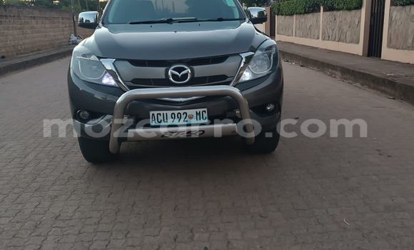 Comprar Usado Mazda BT-50 Castanho Carro em Maputo em Maputo