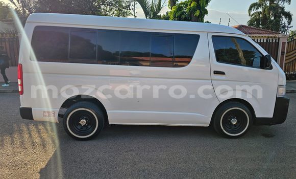 Buy Used Toyota Hiace White Car in Maputo in Maputo Buy Used Toyota Hiace White Car in Maputo in Maputo