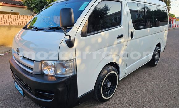 Buy Used Toyota Hiace White Car in Maputo in Maputo Buy Used Toyota Hiace White Car in Maputo in Maputo