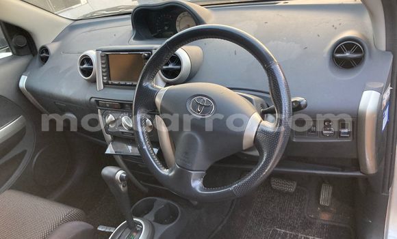 Comprar Usado Toyota IST Prata Carro em Maputo em Maputo Comprar Usado Toyota IST Prata Carro em Maputo em Maputo