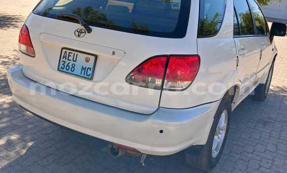 Buy Used Toyota Harrier White Car in Maputo in Maputo Buy Used Toyota Harrier White Car in Maputo in Maputo