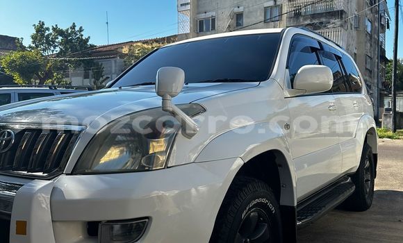Nunua Ilio tumika Toyota Land Cruiser Prado Nyeupe Gari ndani ya Maputo nchini Maputo Nunua Ilio tumika Toyota Land Cruiser Prado Nyeupe Gari ndani ya Maputo nchini Maputo