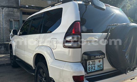 Nunua Ilio tumika Toyota Land Cruiser Prado Nyeupe Gari ndani ya Maputo nchini Maputo Nunua Ilio tumika Toyota Land Cruiser Prado Nyeupe Gari ndani ya Maputo nchini Maputo