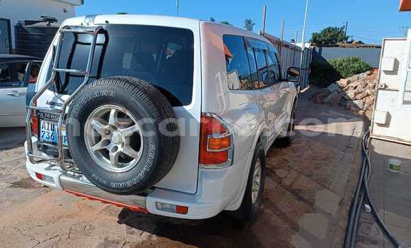 Tenga Tsaru Mitsubishi Pajero Chena Mota in Maputo in Maputo Tenga Tsaru Mitsubishi Pajero Chena Mota in Maputo in Maputo