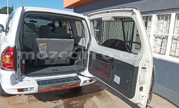 Tenga Tsaru Mitsubishi Pajero Chena Mota in Maputo in Maputo Tenga Tsaru Mitsubishi Pajero Chena Mota in Maputo in Maputo