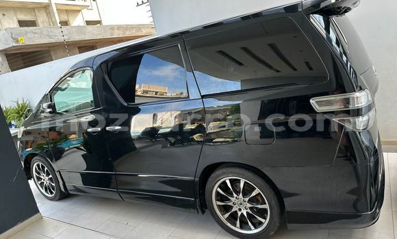 Comprar Usado Toyota Vellfire Preto Carro em Maputo em Maputo