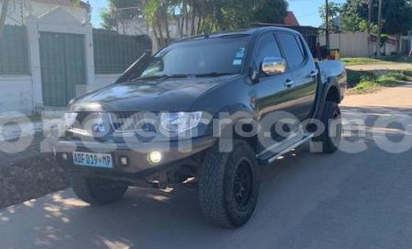 Comprar Usado Mitsubishi Triton Preto Carro em Maputo em Maputo Comprar Usado Mitsubishi Triton Preto Carro em Maputo em Maputo