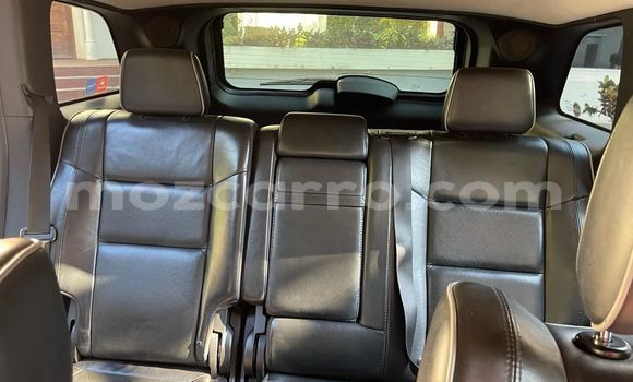 Nunua Ilio tumika Jeep Grand Cherokee Fedha Gari ndani ya Maputo nchini Maputo Nunua Ilio tumika Jeep Grand Cherokee Fedha Gari ndani ya Maputo nchini Maputo