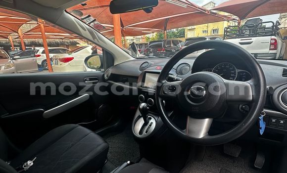 Comprar Usado Mazda Demio Azul Carro em Maputo em Maputo Comprar Usado Mazda Demio Azul Carro em Maputo em Maputo