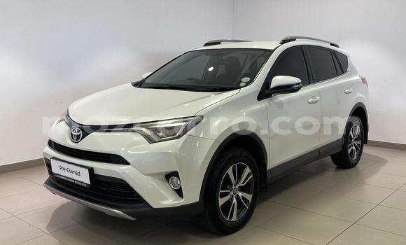 Nunua Ilio tumika Toyota Hilux Nyingine Gari ndani ya Maputo nchini Maputo Nunua Ilio tumika Toyota Hilux Nyingine Gari ndani ya Maputo nchini Maputo