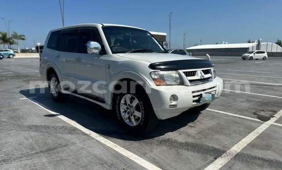 Buy Used Mitsubishi Pajero White Car in Maputo in Maputo Buy Used Mitsubishi Pajero White Car in Maputo in Maputo