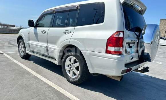 Buy Used Mitsubishi Pajero White Car in Maputo in Maputo Buy Used Mitsubishi Pajero White Car in Maputo in Maputo