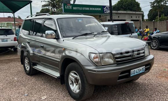 Nunua Ilio tumika Toyota Land Cruiser Brown Gari ndani ya Maputo nchini Maputo Nunua Ilio tumika Toyota Land Cruiser Brown Gari ndani ya Maputo nchini Maputo