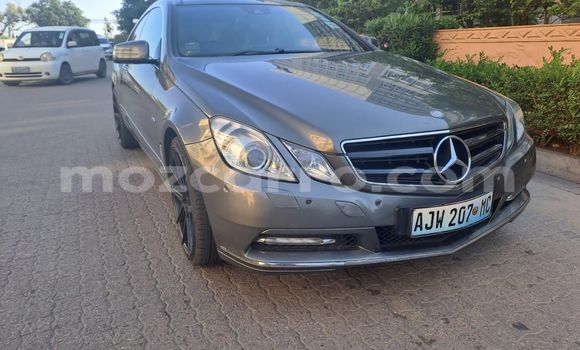 Comprar Novo Mercedes-Benz E200 Prata Carro em Maputo em Maputo Comprar Novo Mercedes-Benz E200 Prata Carro em Maputo em Maputo