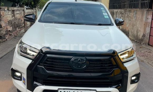 Comprar Novo Toyota Hiluxe Revo Branco Carro em Maputo em Maputo
