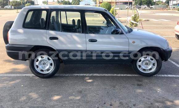 Comprar Usado Toyota RAV4 De outros Carro em Maputo em Maputo Comprar Usado Toyota RAV4 De outros Carro em Maputo em Maputo