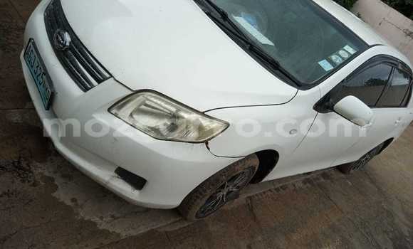 Tenga Tsaru Toyota Axio Chena Mota in Maputo in Maputo